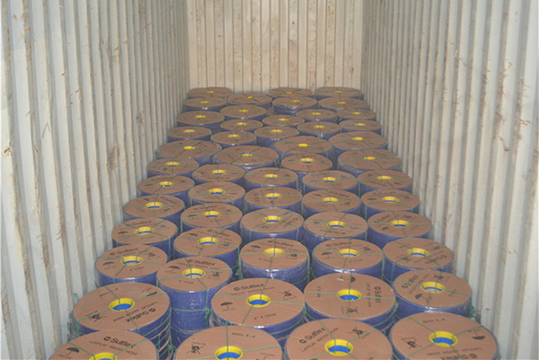 flat hose pipe loading