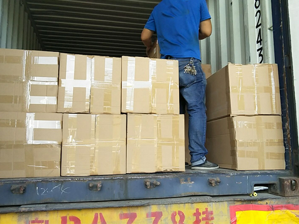 flexible ducting hose loading