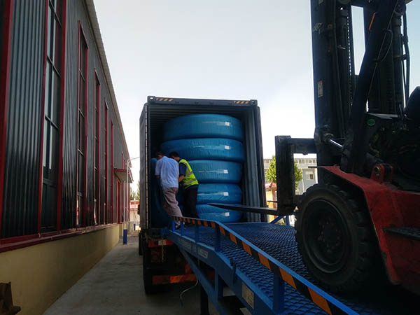 solvent resistant hose laoding