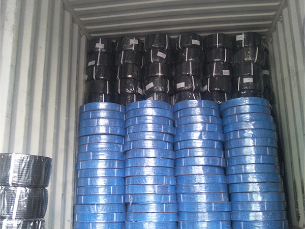 twin welding hose loading