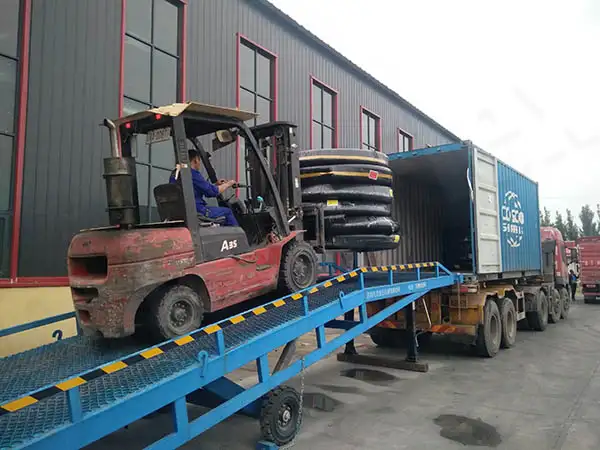 rubber oil hose loading