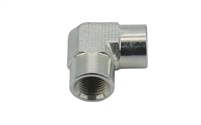 7N9 90° Female NPT Adapter<br />
